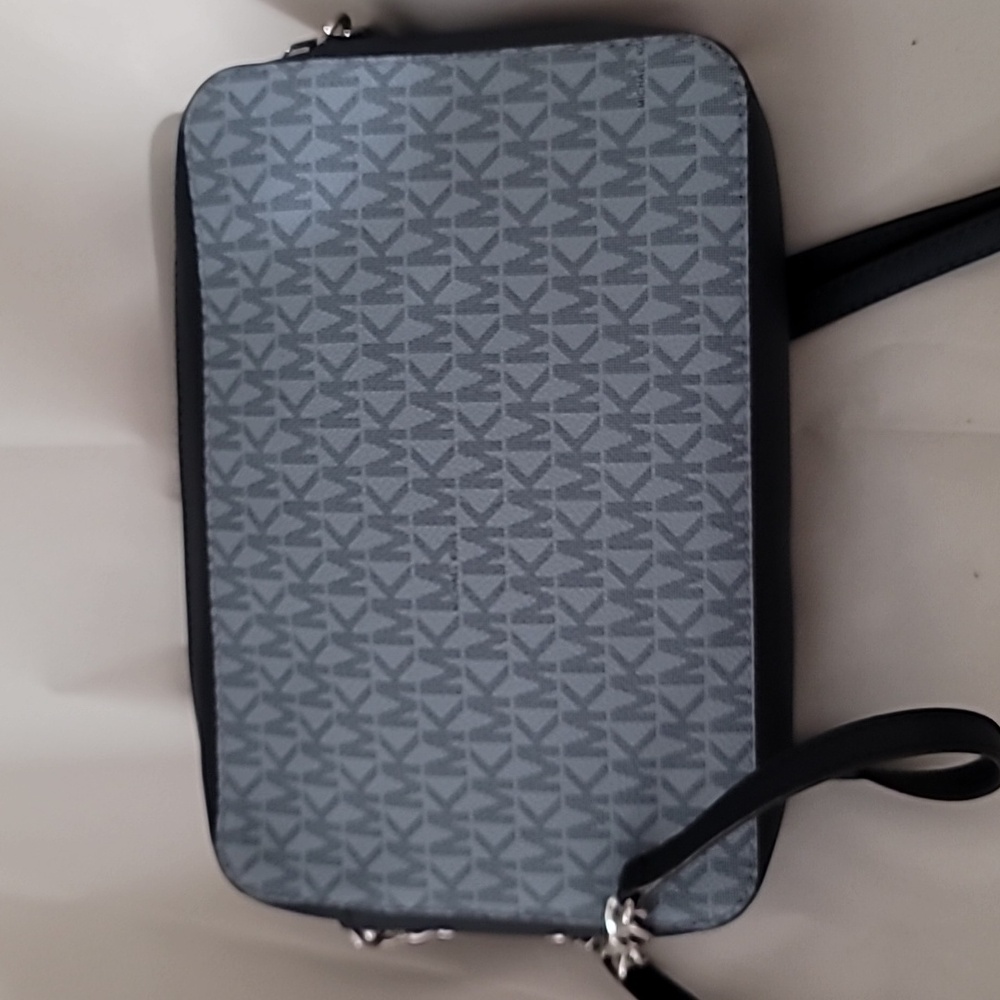 Michael Kors Blue Butterfly Crossbody Bag - Picture 3 of 11